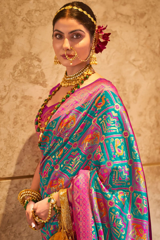 Cultural Fusion Banarasi Silk Saree with Contemporary Jacquard Patterns
