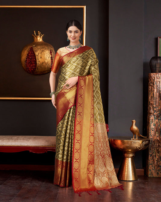 Villagius Partywear, Silk, Zari, New, Festive, Banarasi, Kanjivaram, Jaccard Zari Partywear Kanjivaram Silk Gold Color TANAY_GOLD Saree